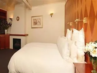 Lake Taupo Lodge New Zealand