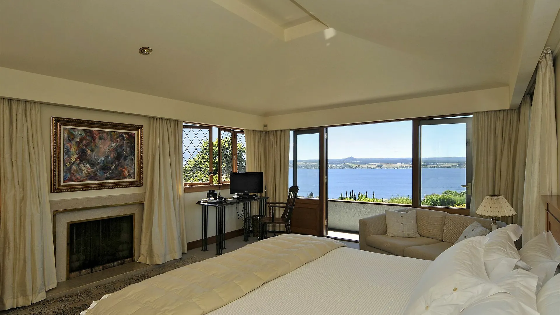 Lake Taupo Lodge